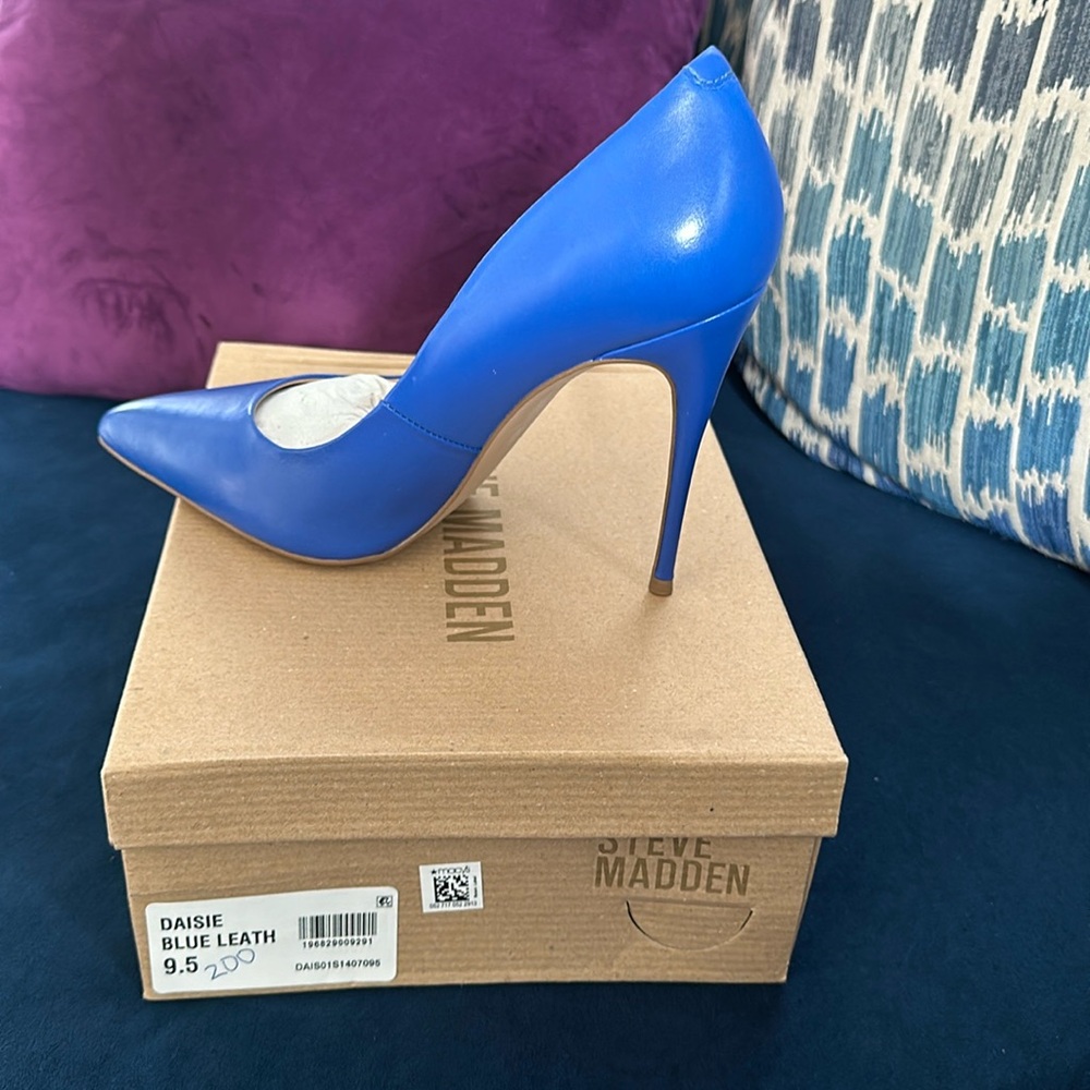 Steve Madden Daisie Blue Leather 9.5